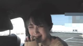 漂亮肉丝美女吃鸡啪啪 皮肤超白 稀毛鲍鱼粉嫩 在沙发上被无套输出 拔吊射了一逼毛